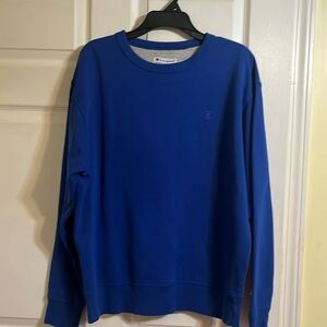 Champion crew neck. Blue size large